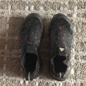 Adidas slip on tennis shoes